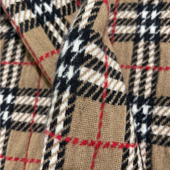 Authentic BURBERRY Check Cashmere Sweater. Size XS - Picture 10 of 12